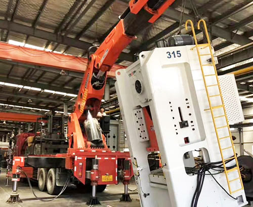 湖州吴兴提升工作效率，选择优质折臂吊租赁服务